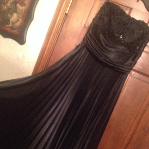 Black strapless dress "prom"
