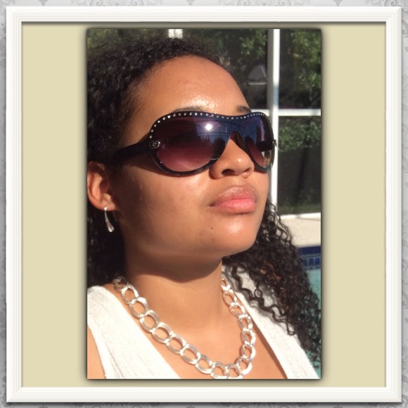 😘💝AVIATOR BLACK JEWELED SUNGLASSES💝