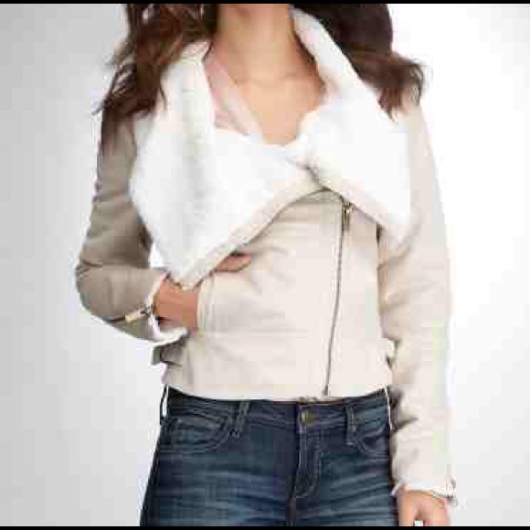 Bebe Faux Suede & Fur Collar Cropped Jacket Sz S