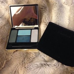 Brand NEW Guerlain 4-pack Eyeshadow (Les Aqua)