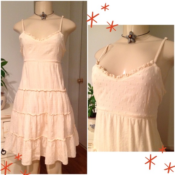 🚫BUNDLED🚫HP 3/8🎉Pretty Light Peach Sundress💞🎉 - Picture 2 of 2