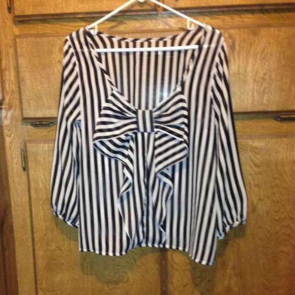 Strip top blouse with bow