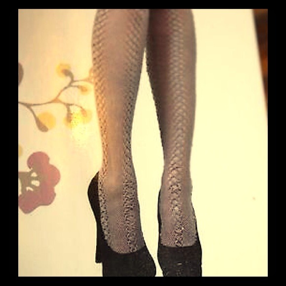 Modern Heritage,Size 9-11,Gray,Fishnet,Knee Highs