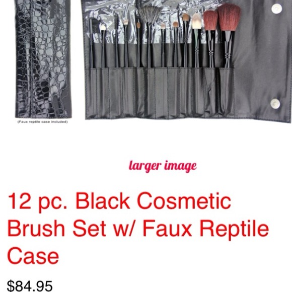 SOLD Brand new 12pc brush set w/ case