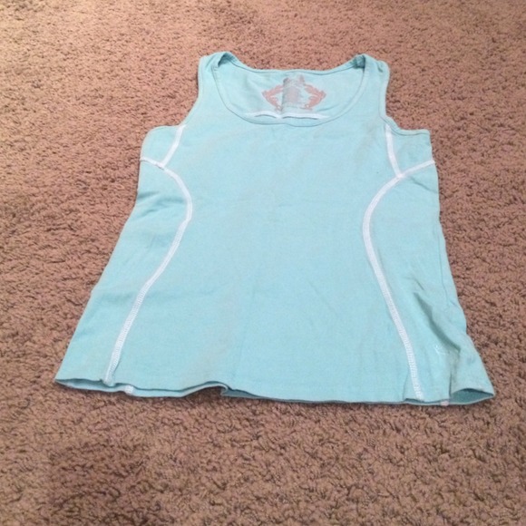 workout tank top