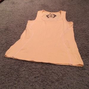 workout tank top size medium