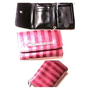 Gorgeous iPhone 4/4s wallet from Victorias Secret~
