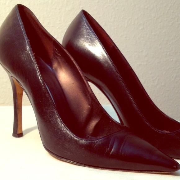 SOLD Manolo Blahnik Black Pumps