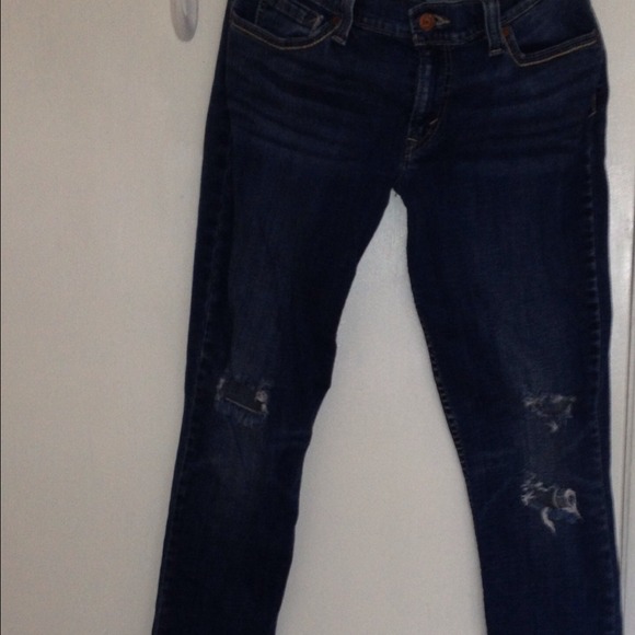 Levi very low cut skinny jeans. - Picture 2 of 3