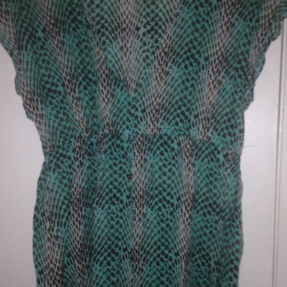 Beach cover up. - Picture 2 of 2