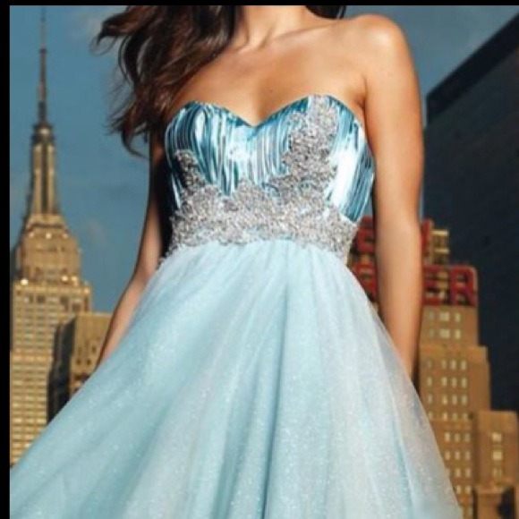 SOLD! Cinderella PROM DRESS! - Picture 3 of 4