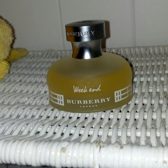 RESERVED ***Burberry Weekend perfume