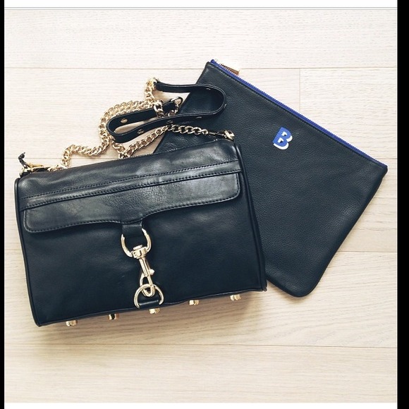 Rebecca Minkoff Handbags - 🎈HOST PICK🎈 Rebecca Minkoff Mac Clutch