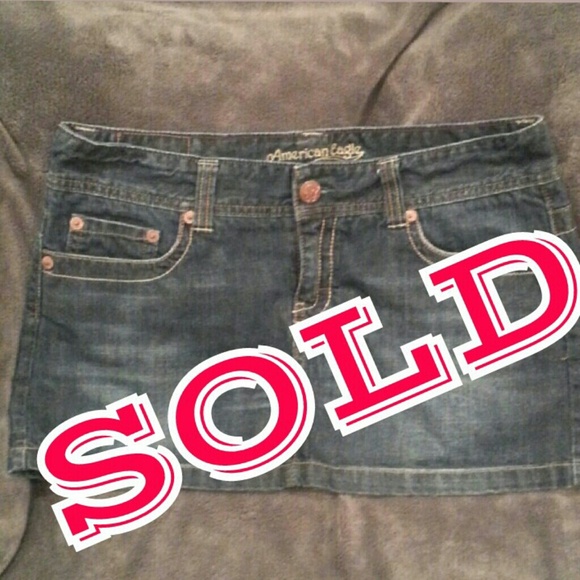 ***SOLD**AMERICAN EAGLE SKIRT