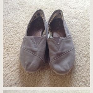 TOMS bundle reserved!