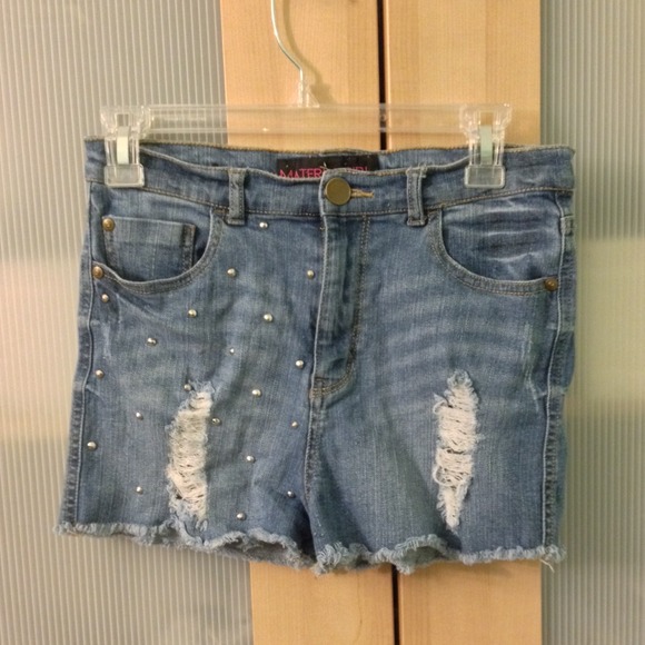 Studded & Distressed high-waisted shorts