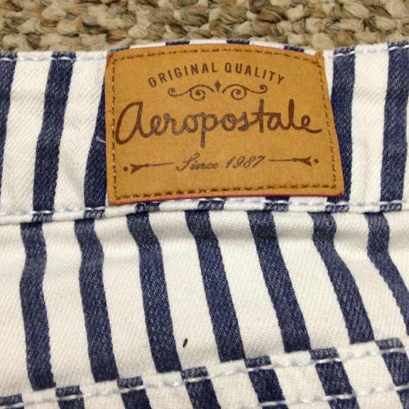 ⚓Pinstripe Shorts ⚓ - Picture 3 of 4