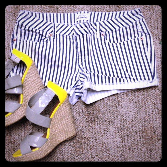 ⚓Pinstripe Shorts ⚓ - Picture 1 of 4