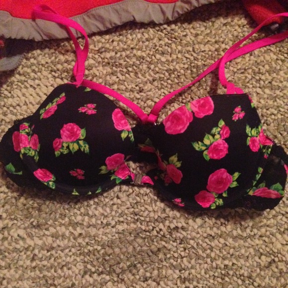 Vs pink rosey bra