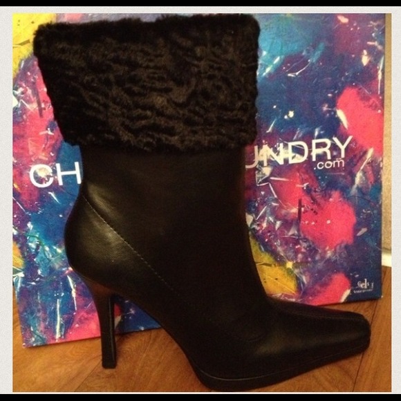 Black leather boots with Fur Top