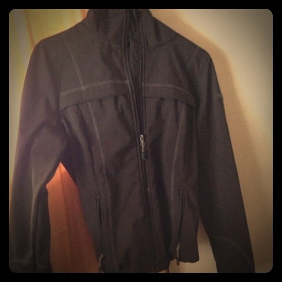 ❌SOLD Black Weatherproof Jacket - Picture 1 of 2