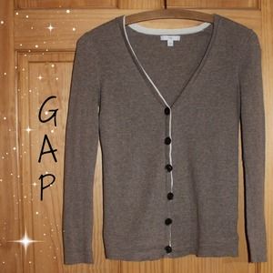 ❌SOLD Gap Cardigan