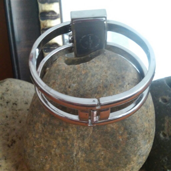 Louis Arden Bangle Watch - Picture 4 of 4
