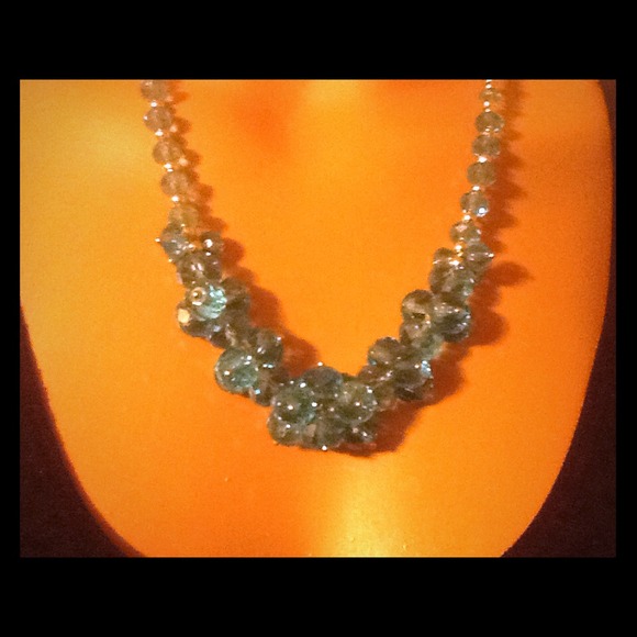 Vintage Aqua Chrystal Necklace and earrings 💋💕💋