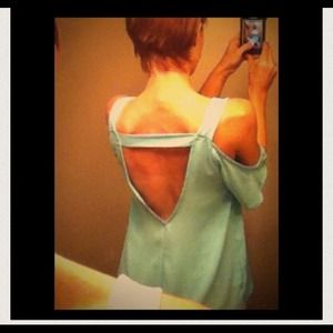Open back&shoulder shoulder top