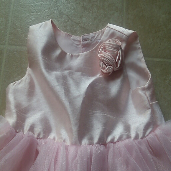 Dress - Picture 2 of 2