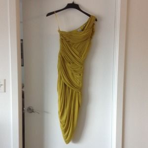 🎉🎉PM Editor Pick!🎉🎉Halston Heritage dress!!!!