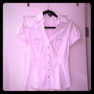 Stretchable collared white top by express