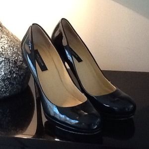 Ann Taylor black classic heels