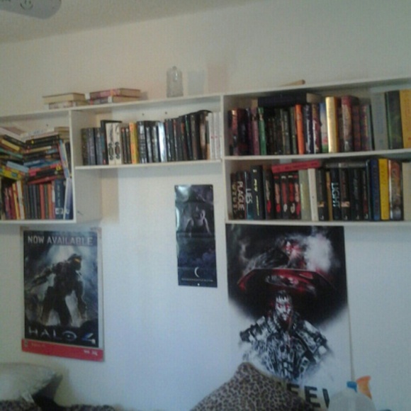 Books! Teen fiction/young adult books