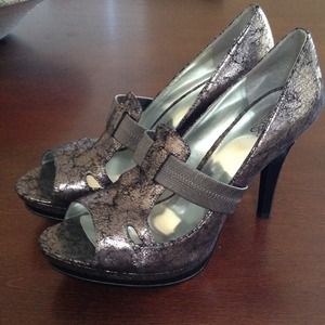 Carlos by Carlos Santana heels!