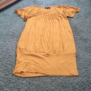 yellow short sleeve dress size small