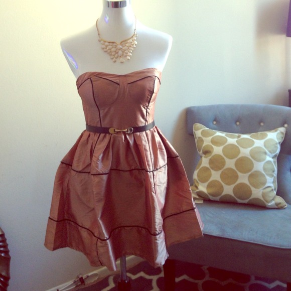 Glamorous short dress