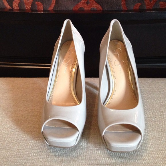❌BUNDLED ❌SOLD❌ Jessica Simpson peep toe Pumps ⭐️
