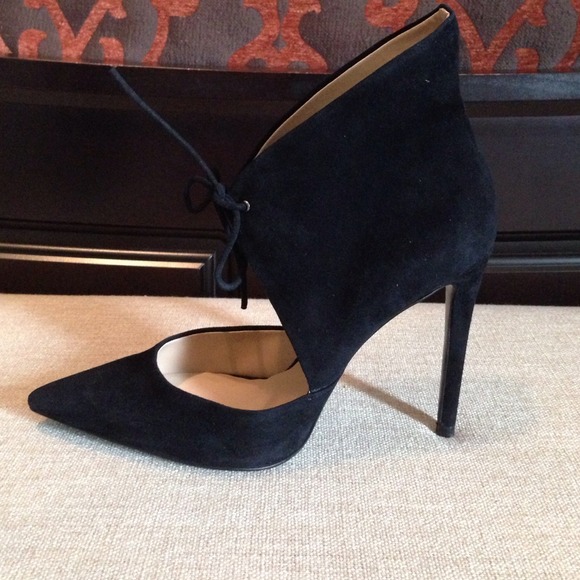 ⭐️Zara Bootie Pumps⭐️