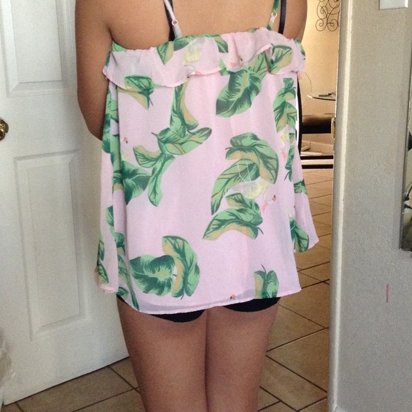 cute top - Picture 2 of 2