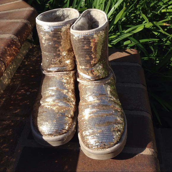 WEEKEND SALE Ugg golden boots