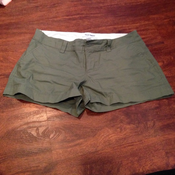 OLD NAVY SHORTS!