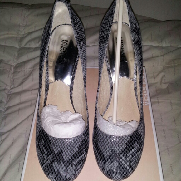 Michael Kors Pressley Pump