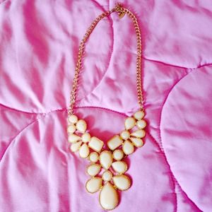 Statement necklace