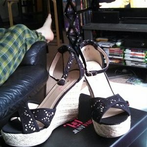 Justfabs Carmel, 8.5