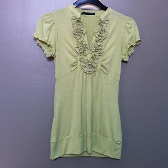 Ruffle top