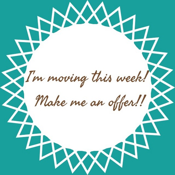 🎀💖Moving Sale!! Make an offer!!!💖🎀