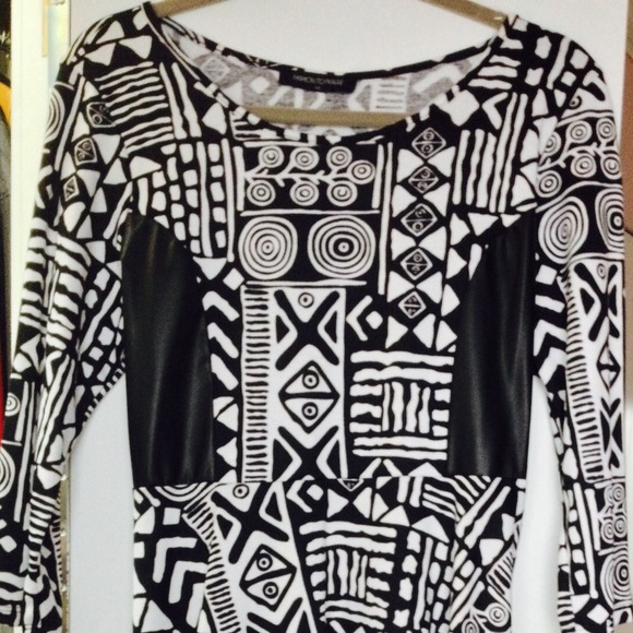 *** SOLD *** NWT Tribal Print Leather Inset Dress - Picture 3 of 4