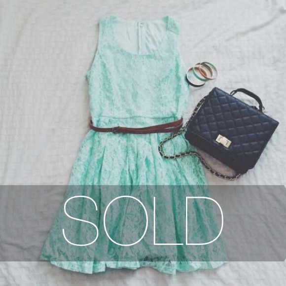 **SOLD** Mint Floral Spring dress