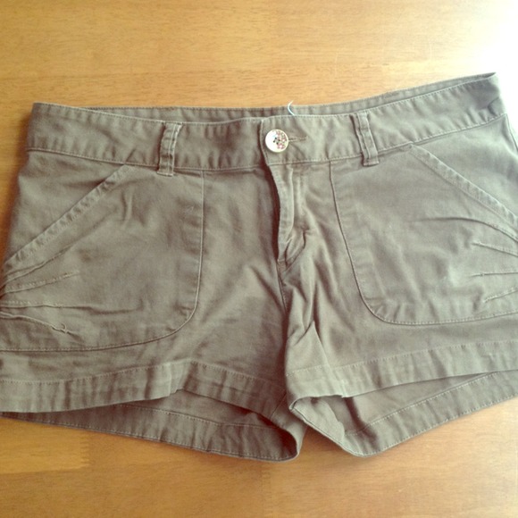 Brown shorts